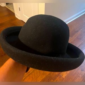 Vintage 80’s wool Laura Ashley hat.